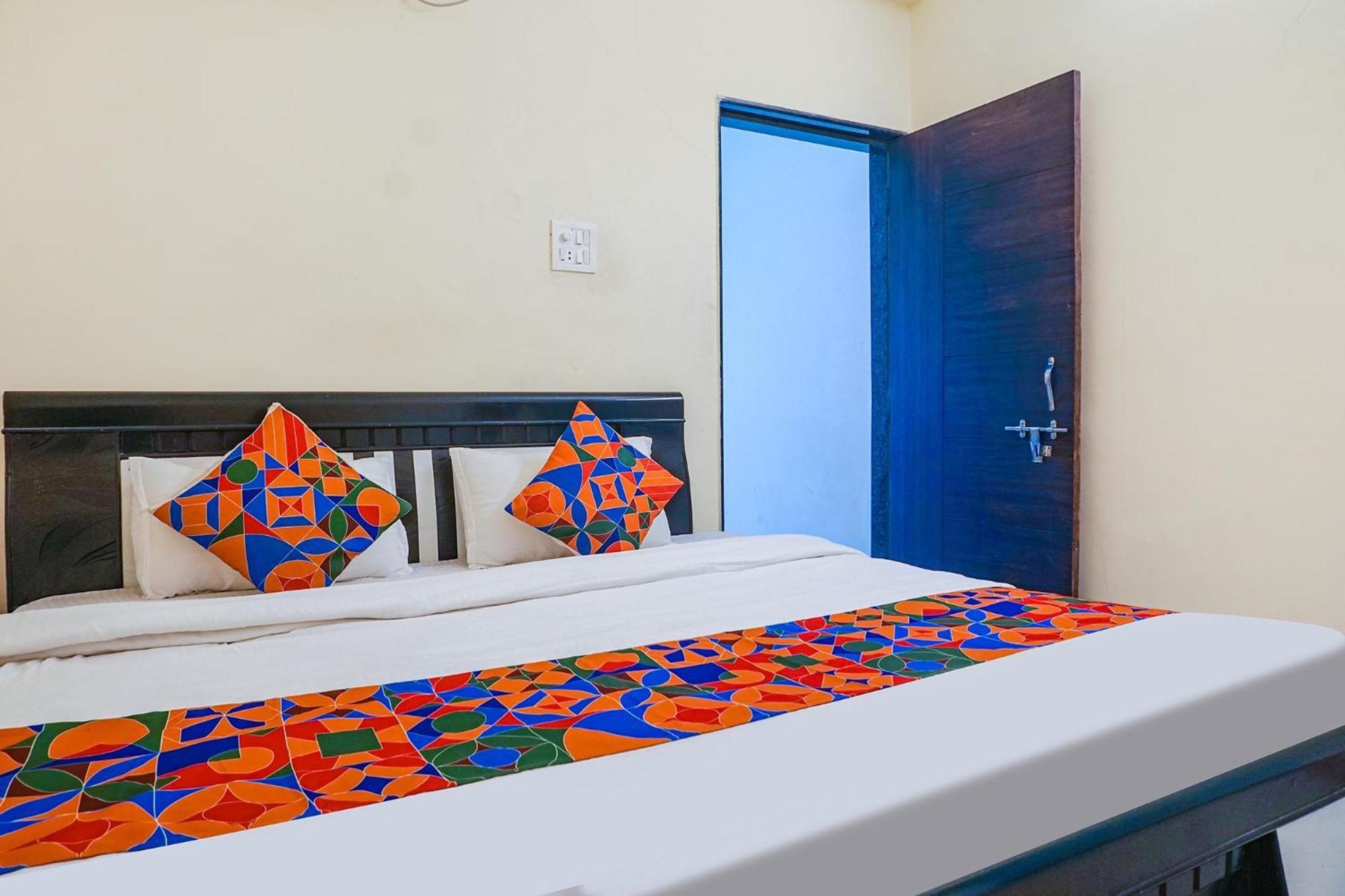 Fabexpress Vaishnav Inn Talegaon Dabhade エクステリア 写真