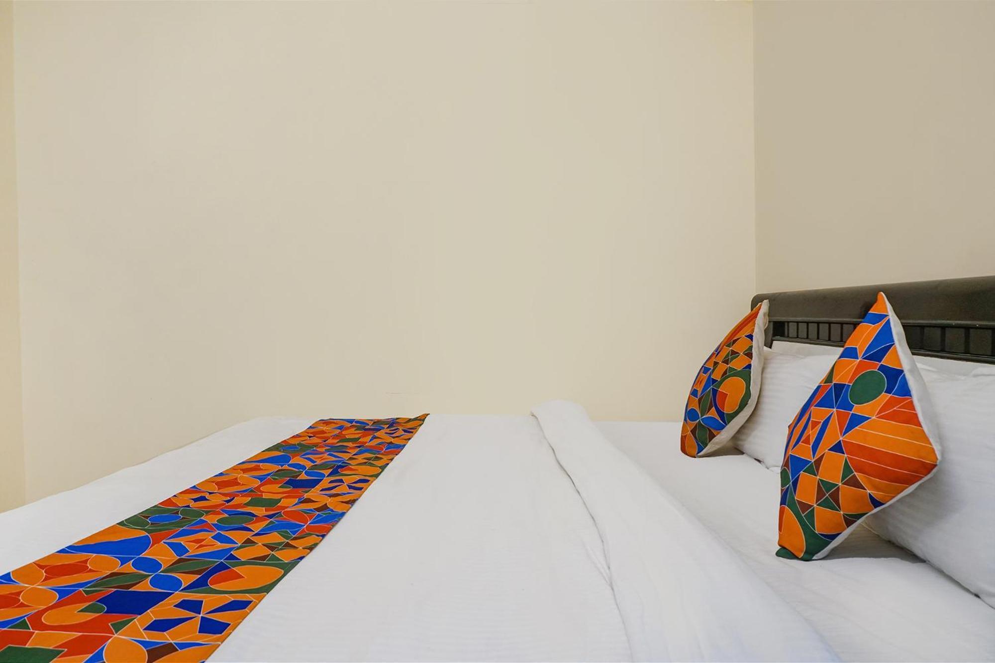 Fabexpress Vaishnav Inn Talegaon Dabhade エクステリア 写真