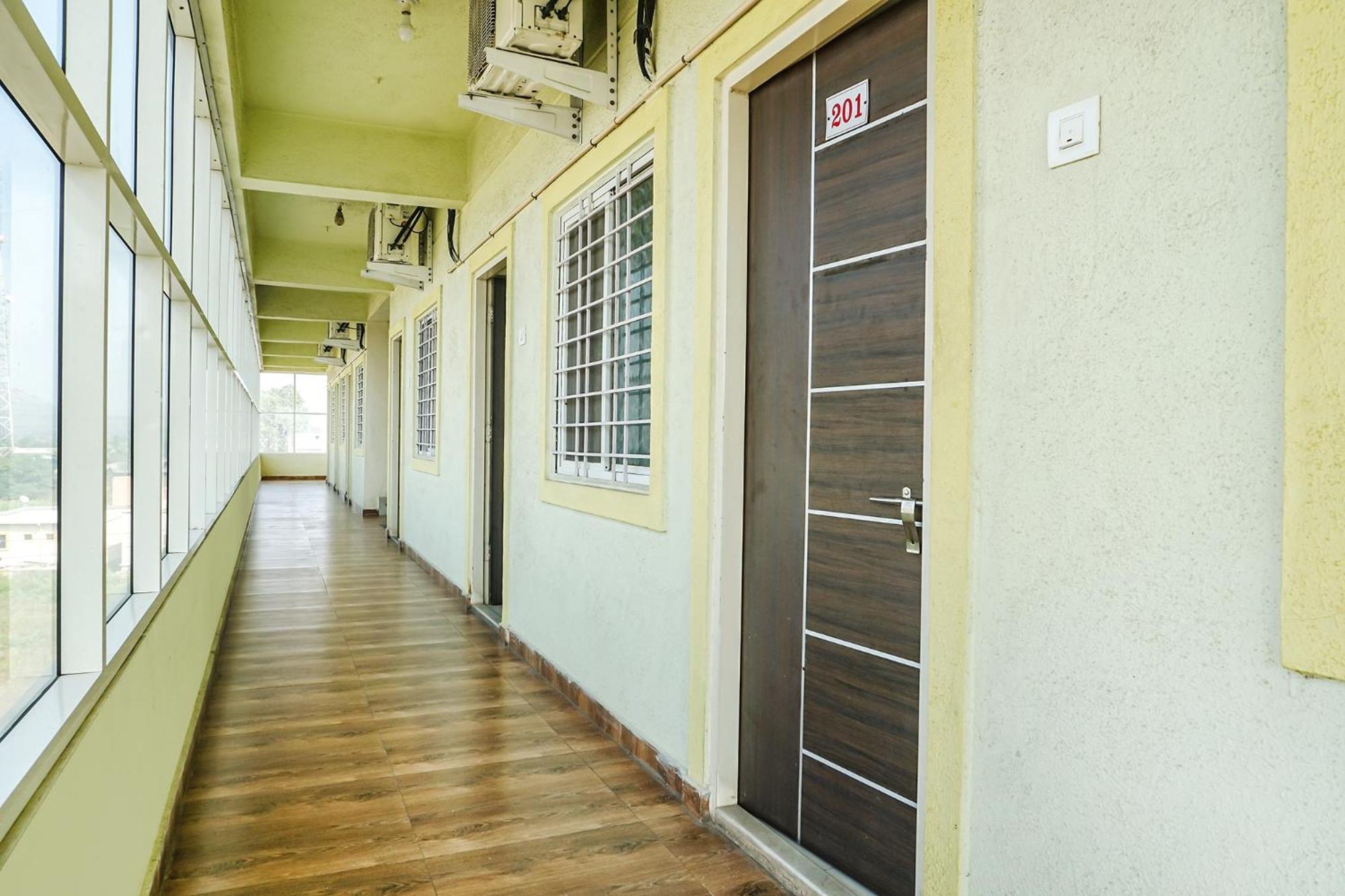 Fabexpress Vaishnav Inn Talegaon Dabhade エクステリア 写真